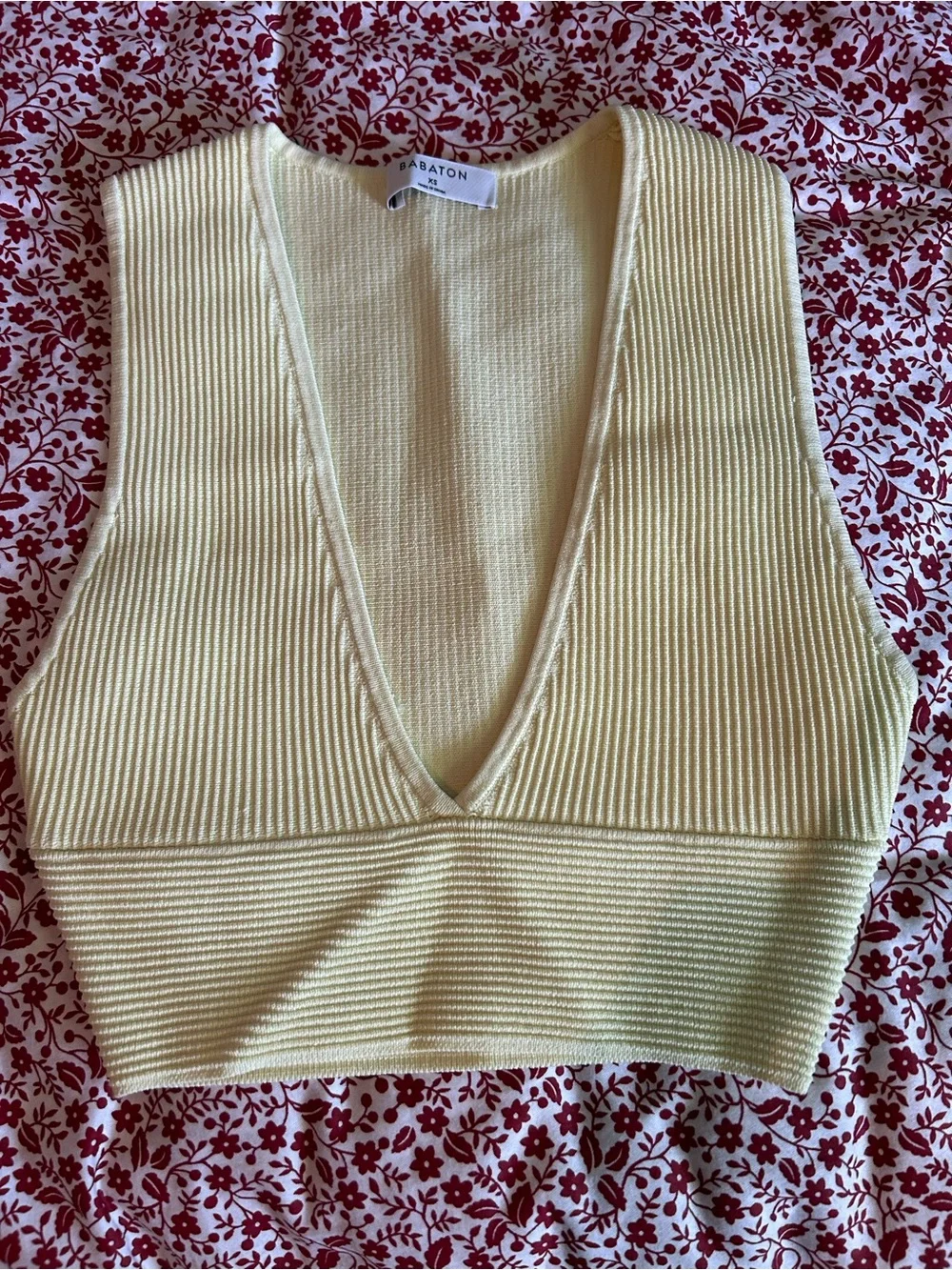 Aritzia crop top 💛 - Picture 1 of 3
